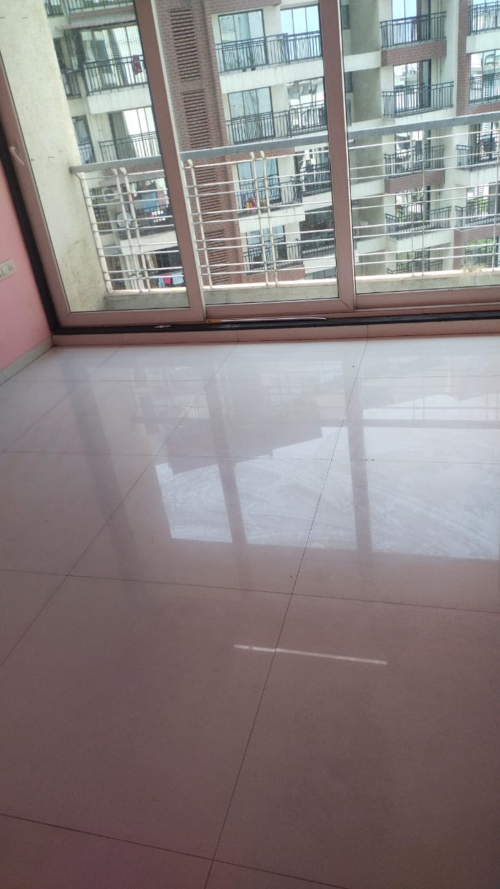 3 BHK + Pooja Room 823 Sq.Ft. Apartment in Kesar Exotica