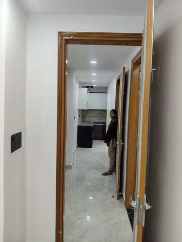 Building Lobby in 2 BHK Builder Floor at Govindpuri – for Rent