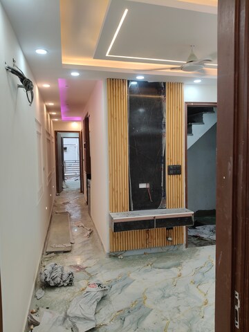 2 BHK Builder Floor For Rent in Govindpuri