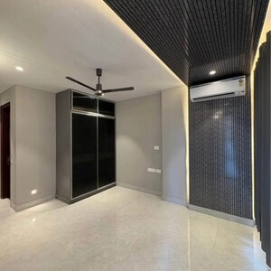 Room in 4 BHK Builder Floor at Ansal API Versalia, Sector 67a – for Sale