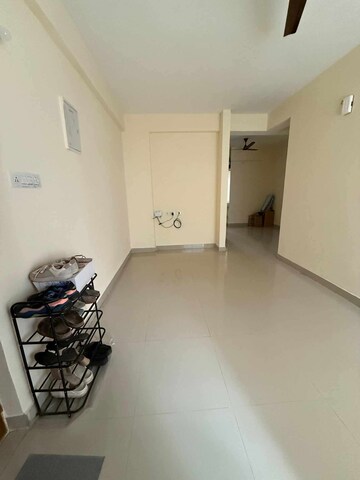 Room in 1 BHK Apartment at Begumpet – for Rent