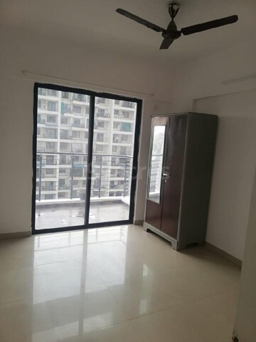 Room in 2 BHK Apartment at Kolte Patil Ivy Apartments, Wagholi – for Rent
