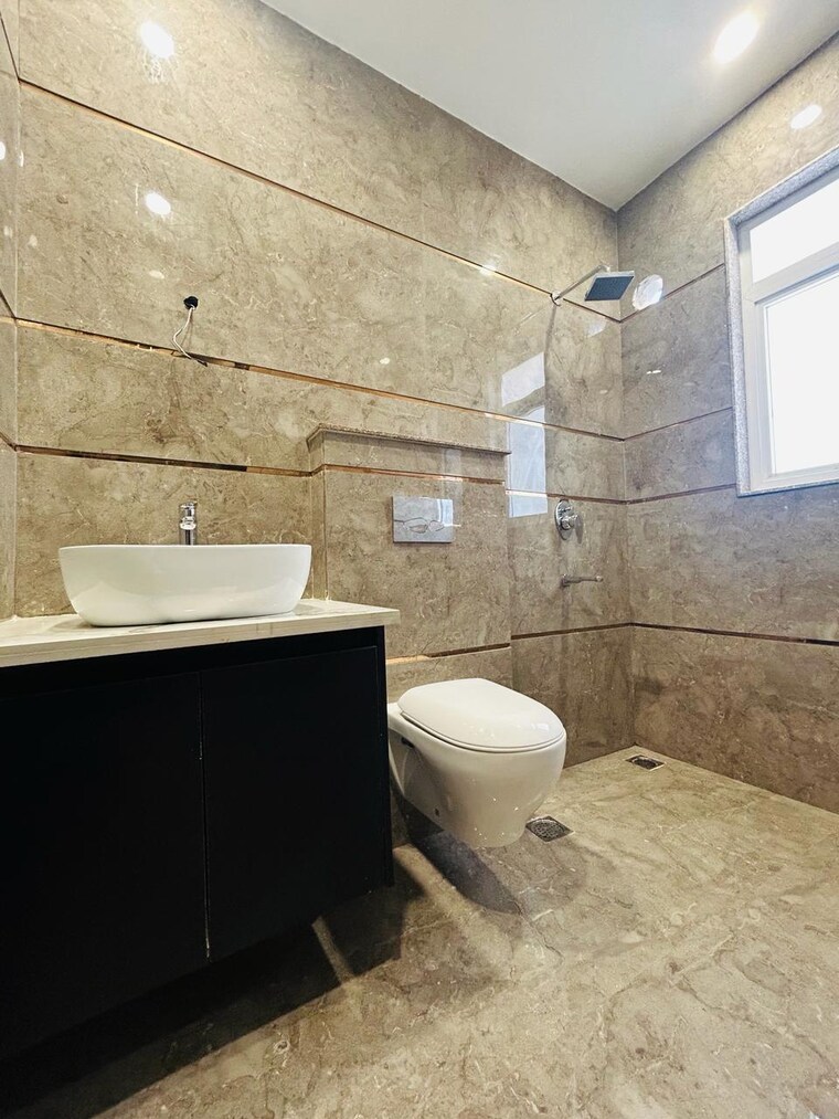 Bathroom, cs-roseate-63 3 Bedroom 180 Sq.Yd. Builder Floor In Sector 63a Gurgaon 8927419