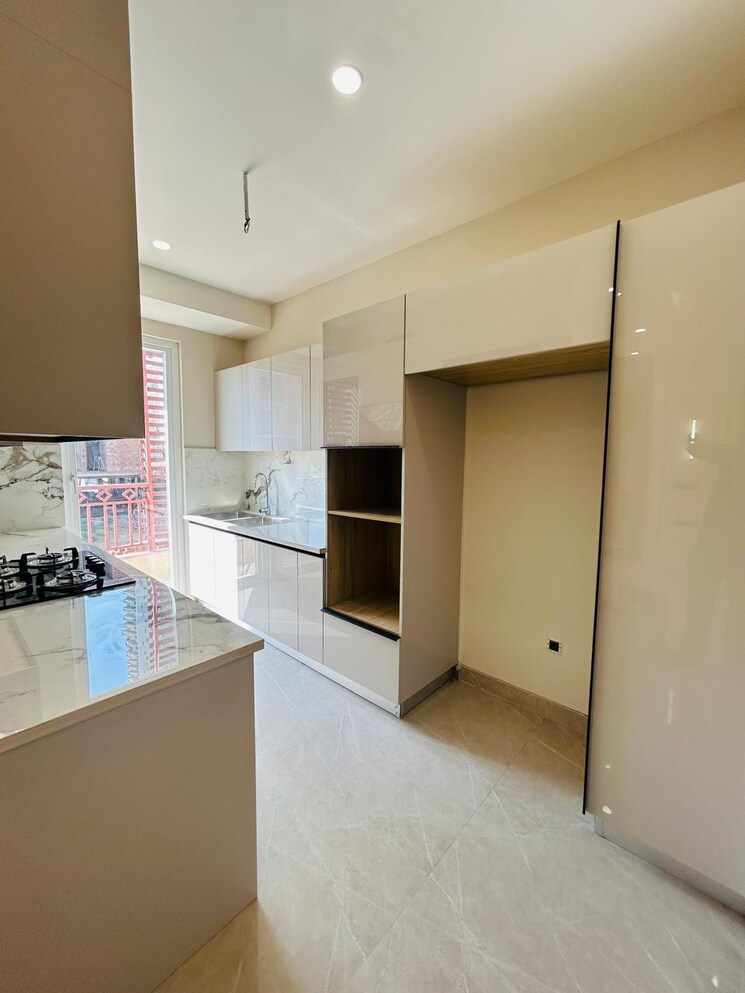 Kitchen, cs-roseate-63 3 Bedroom 180 Sq.Yd. Builder Floor In Sector 63a Gurgaon 8927419