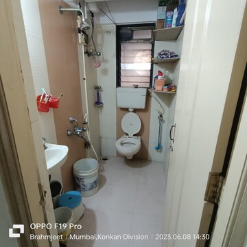 Bathroom in 2 BHK Apartment at Aman Spring, Kandivali West – for Rent
