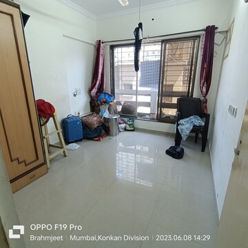 Bedroom in 2 BHK Apartment at Aman Spring, Kandivali West – for Rent