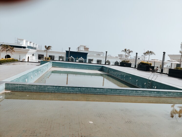 Exterior View, omaxe-royal-residency-faridabad 3 Bedroom 1925 Sq.Ft. Apartment In Sector 79 Faridabad 8927456