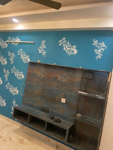 Furnished Amenities in 3 BHK Builder Floor at Shakti Khand – for Rent
