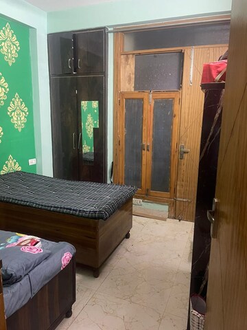 Bedroom in 3 BHK Builder Floor at Shakti Khand – for Rent