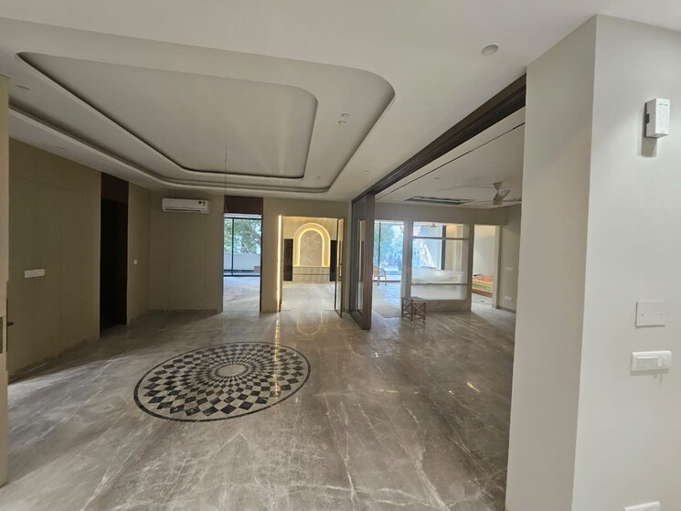 Living Room, sushant-residency-f-block 5 Bedroom 850 Sq.Yd. Builder Floor In Sushant Lok Iii Gurgaon 8927484