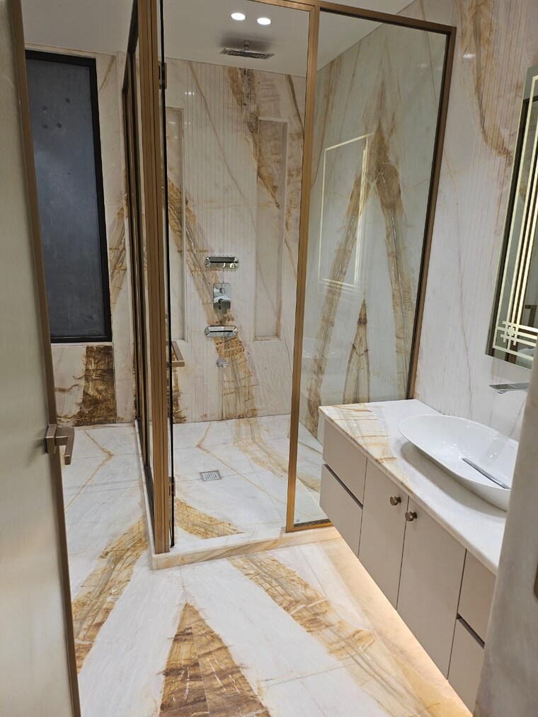 Attached Bathroom, sushant-residency-f-block 5 Bedroom 850 Sq.Yd. Builder Floor In Sushant Lok Iii Gurgaon 8927484