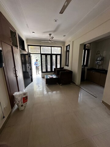 Building Lobby in 2 BHK Builder Floor at Sector 57 – for Rent