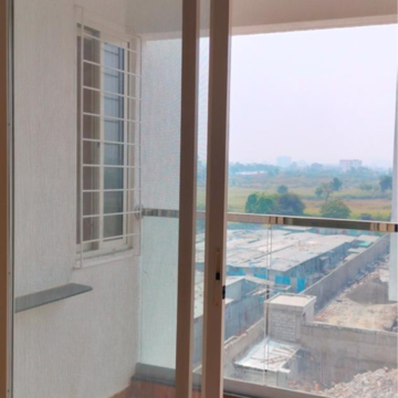 Room in 2 BHK Apartment at Pantheon Acorn Park Phase 1, Mumbai Bangalore Highway – for Rent