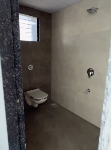 Attached Bathroom in 3 BHK Apartment at Vip Road – for Rent