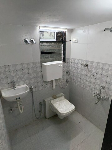Master Bedroom in 1 BHK Apartment at Estquire Paradise, Nalasopara West – for Sale