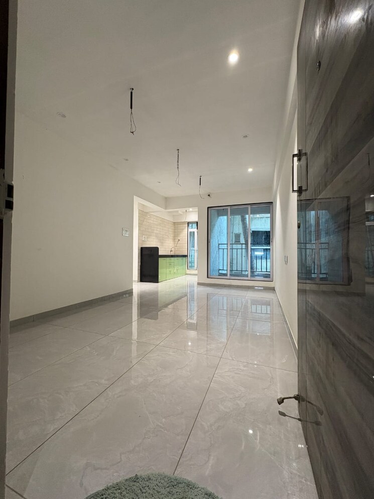  Parking, estquire-paradise 1 Bedroom 371 Sq.Ft. Apartment In Nalasopara West Palghar 8927511