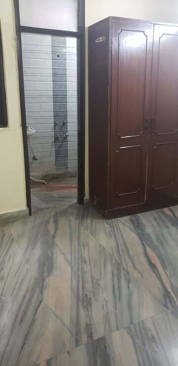 Room in 2 BHK Independent House at Lajpat Nagar 4 – for Rent