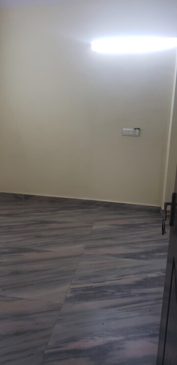 Room in 2 BHK Independent House at Lajpat Nagar 4 – for Rent