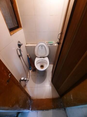2 BHK Apartment For Rent in Raunak Unnathi Greens, Kasarvadavali