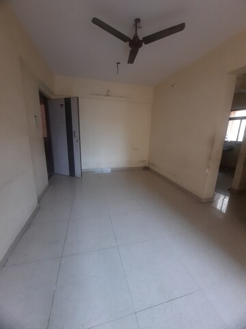 Room in 2 BHK Apartment at Raunak Unnathi Greens, Kasarvadavali – for Rent