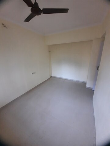 Room in 2 BHK Apartment at Raunak Unnathi Greens, Kasarvadavali – for Rent