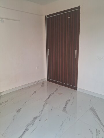 Furnished Amenities in 2.5 BHK Builder Floor at M3M Soulitude, Sector 89 – for Rent