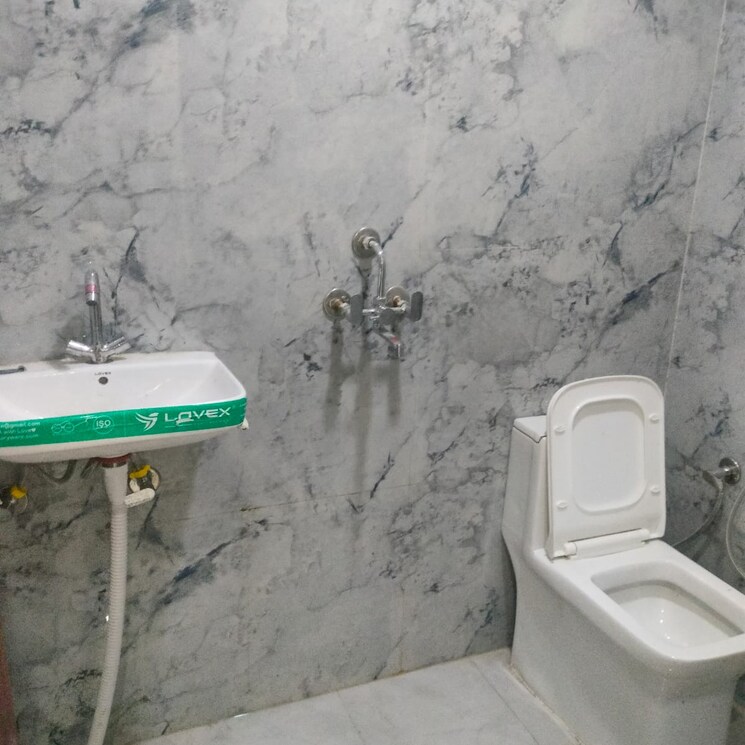 Bathroom, khirki extension 2 Bedroom 800 Sq.Ft. Builder Floor In Khirki Extension Delhi 8927552