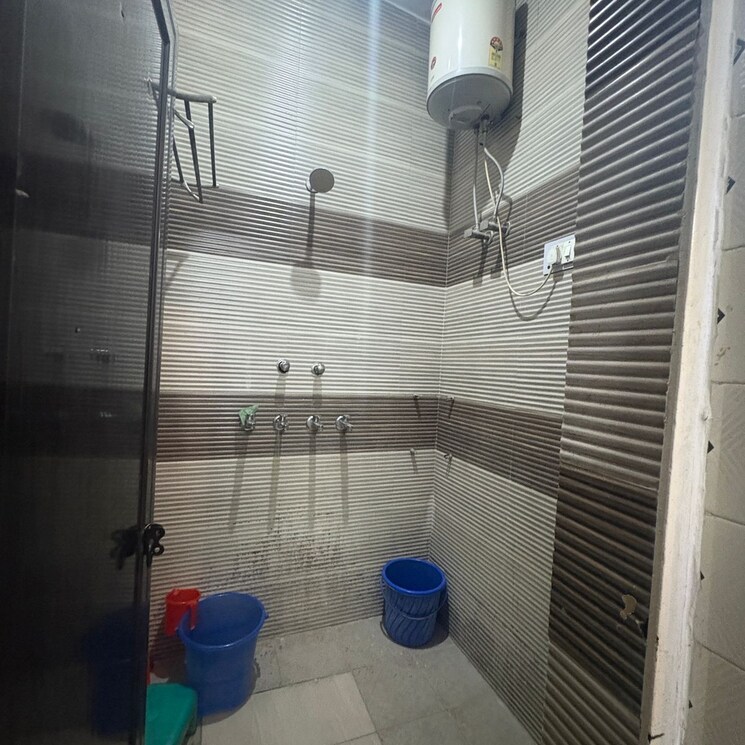 Bathroom, khirki extension 3 Bedroom 800 Sq.Ft. Builder Floor In Khirki Extension Delhi 8927614