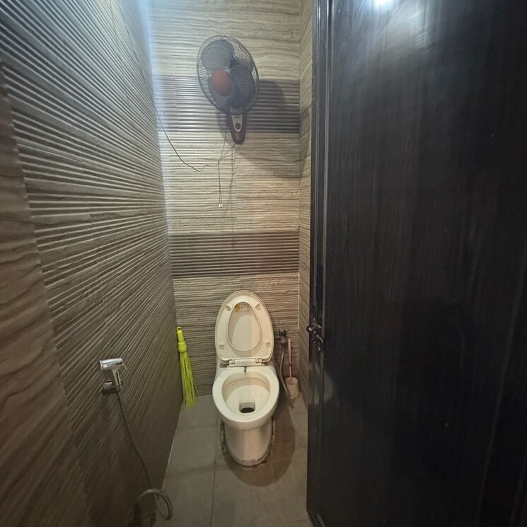 Bathroom, khirki extension 3 Bedroom 800 Sq.Ft. Builder Floor In Khirki Extension Delhi 8927614