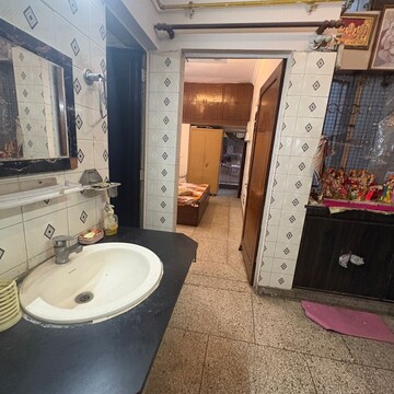 Bathroom in 3 BHK Builder Floor at Khirki Extension – for Rent