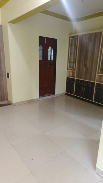 Room in 2 BHK Apartment at Chetwani Swastik Garden, Pokhran Road No Two – for Rent