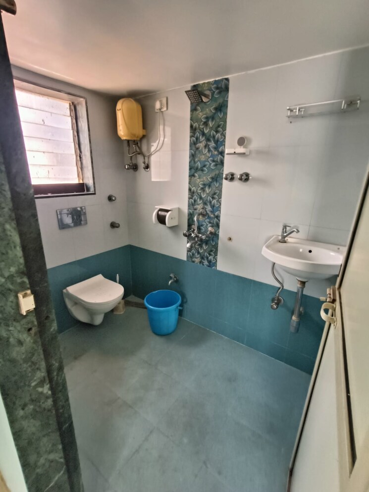 Master Bedroom, chetwani-swastik-garden 2 Bedroom 850 Sq.Ft. Apartment In Pokhran Road No Two Thane 8927629