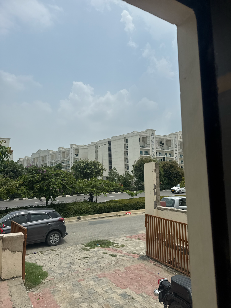 5 BHK + Pooja Room,Servant Room,Study Room,Extra Room Penthouse For Sale in Uchdpl Veridia Oakwood Enclave