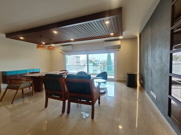Master Bedroom in 3 BHK Apartment at Nitesh Buckingham Gate, Lavelle Road – for Rent