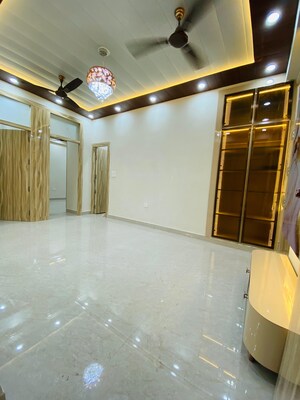 Room in 2 BHK Builder Floor at Niti Khand I – for Sale