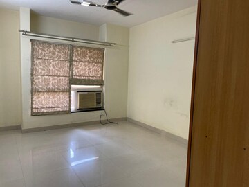 Bedroom in 3 BHK Apartment at Vascon Marigold, Kalyani Nagar – for Rent