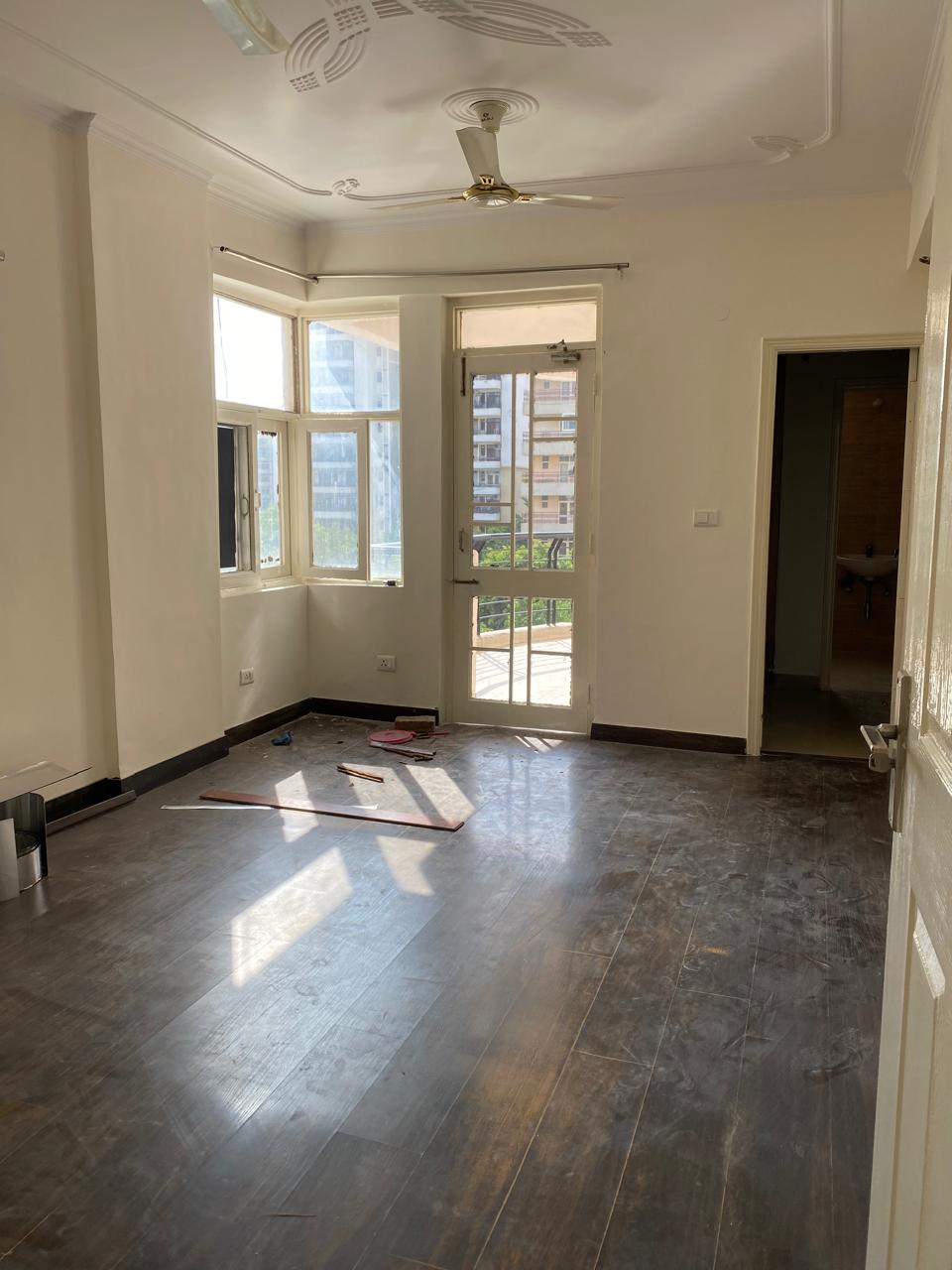 3 BHK 1700 Sq.Ft. Apartment in New Shivalik Society