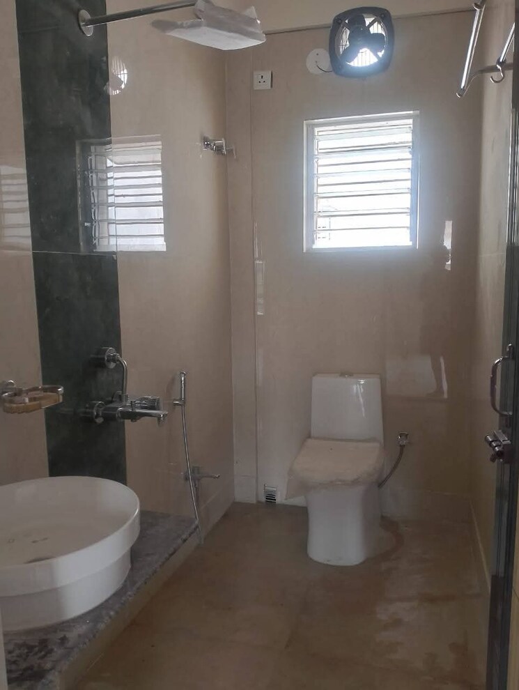 Bathroom, vinayak-vista 2 Bedroom 985 Sq.Ft. Apartment In Lake Town Kolkata 8927723