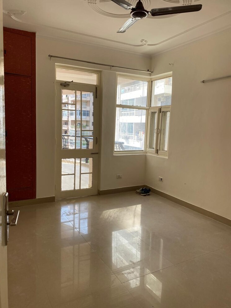 Room, new-shivalik-society 3 Bedroom 1700 Sq.Ft. Apartment In Sector 51 Gurgaon 8927730