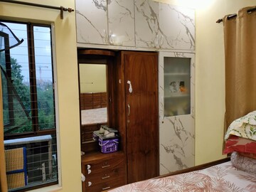 Furnished Amenities in 3 BHK Apartment at Vinayak Vista, Lake Town – for Rent