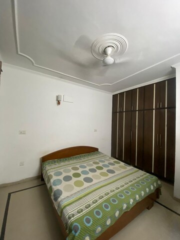 Bedroom in 2 BHK Apartment at Kishanpura – for Rent