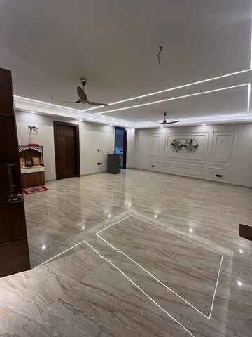 Bedroom in 4 BHK Builder Floor at Ansal API Esencia, Sector 67 – for Rent