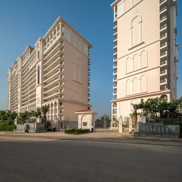 3 BHK Apartment – Exterior View View at DLF The Skycourt, Sector 86 - for Sale