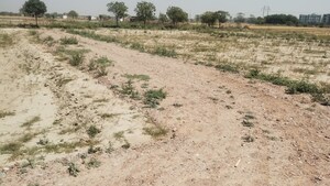  Plot For Sale in Bamnikhera