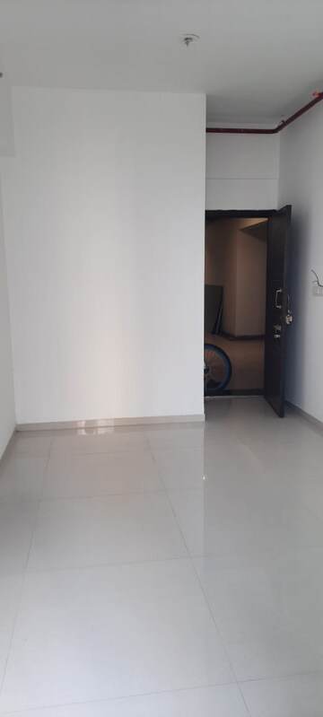 Room in 1 BHK Apartment at Bhairaav Goldcrest Residency, Ghansoli – for Rent