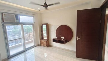Furnished Amenities in 4 BHK Apartment at Aradhya Homes, Sector 67a – for Sale
