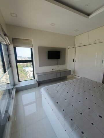 Bedroom in 3.5 BHK Apartment at Supreme Belmac Residences, Kalyani Nagar – for Rent