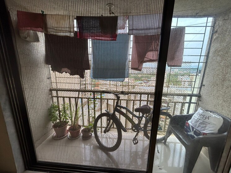 Balcony, horizon-height 1 Bedroom 642 Sq.Ft. Apartment In Kasarvadavali Thane 8927827