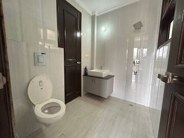 Bathroom in 3 BHK Independent House at Sushant Lok 2, Sector 57 – for Rent