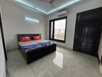 Bedroom in 3 BHK Independent House at Sushant Lok 2, Sector 57 – for Rent